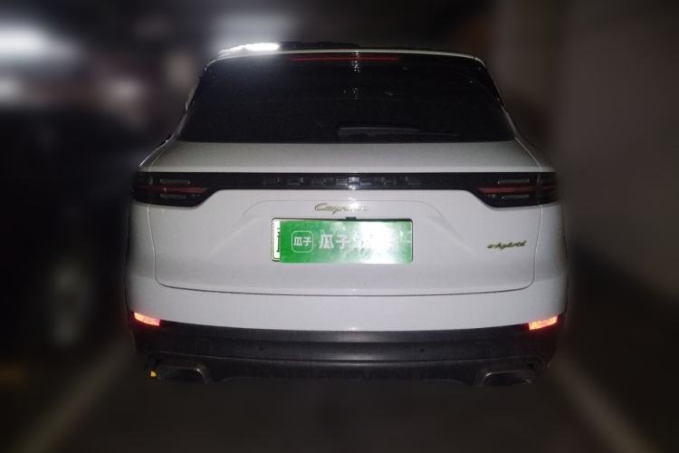 Used Porsche Cayenne E-Hybrid 2019 Cayenne E-Hybrid 2.0T Rear
