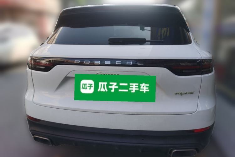 Used Porsche Cayenne E-Hybrid 2019 Cayenne E-Hybrid 2.0T Rear