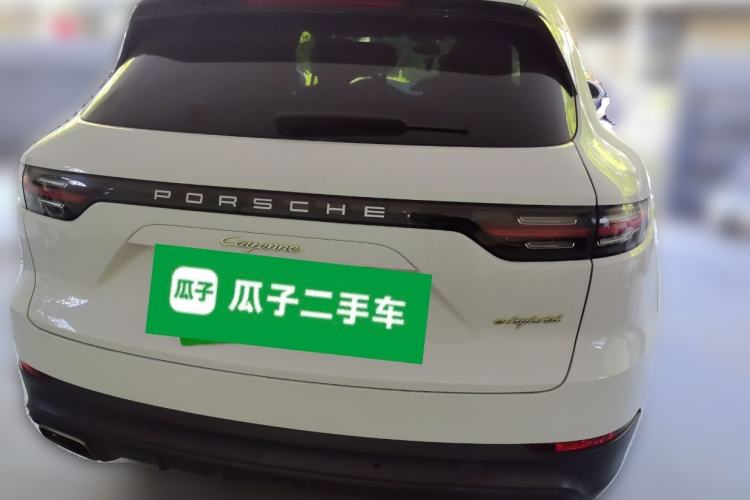 Used Porsche Cayenne E-Hybrid 2019 Cayenne E-Hybrid 2.0T Rear