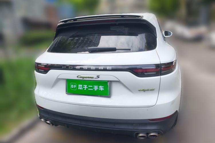 Used Porsche Cayenne E-Hybrid 2019 Cayenne E-Hybrid 2.0T Rear