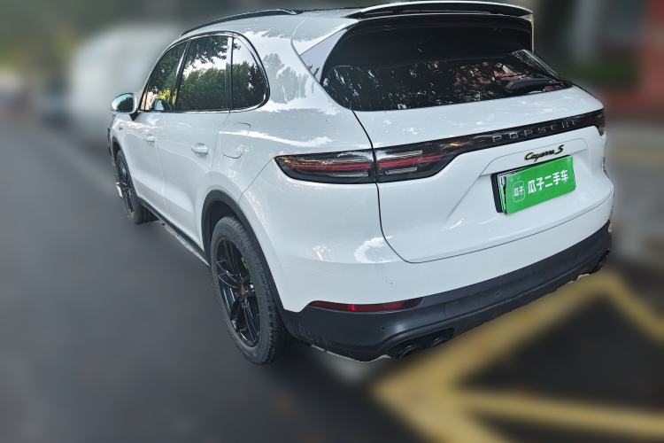 Used Porsche Cayenne E-Hybrid 2019 Cayenne E-Hybrid 2.0T Rear Left 45 Deg