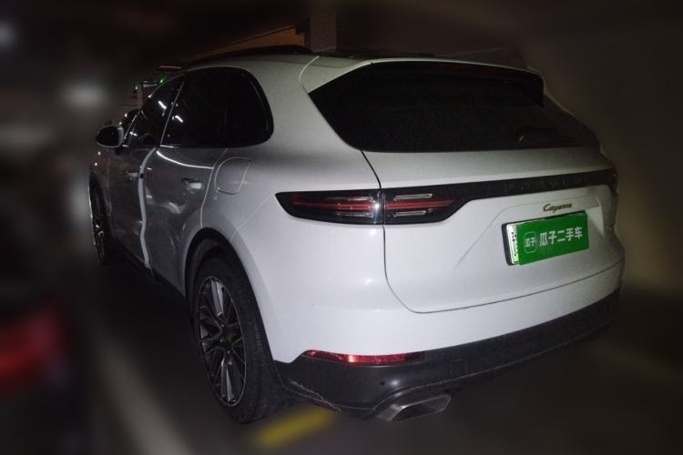 Used Porsche Cayenne E-Hybrid 2019 Cayenne E-Hybrid 2.0T Rear Left 45 Deg