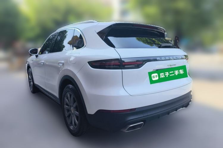 Used Porsche Cayenne E-Hybrid 2019 Cayenne E-Hybrid 2.0T Rear Left 45 Deg