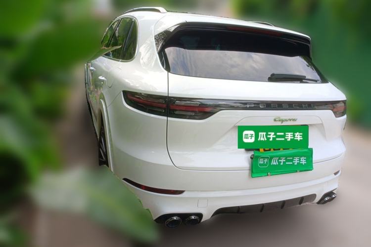 Used Porsche Cayenne E-Hybrid 2019 Cayenne E-Hybrid 2.0T Rear Left 45 Deg