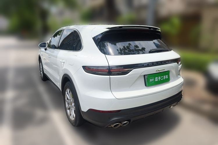 Used Porsche Cayenne E-Hybrid 2019 Cayenne E-Hybrid 2.0T Rear Left 45 Deg