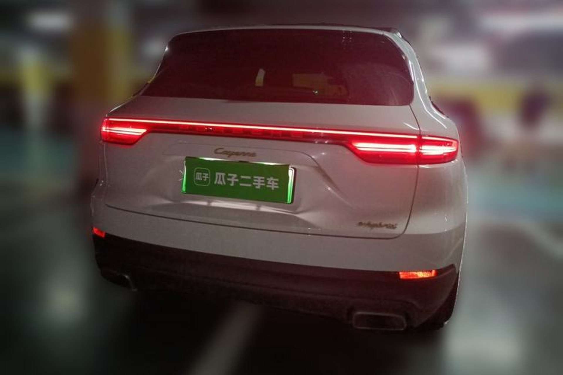 Used Porsche Cayenne E-Hybrid 2019 Cayenne E-Hybrid 2.0T Rear