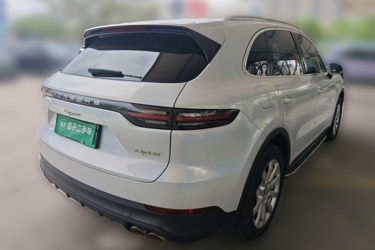 Used Porsche Cayenne E-Hybrid 2019 Cayenne E-Hybrid 2.0T Rear Right 45 Deg