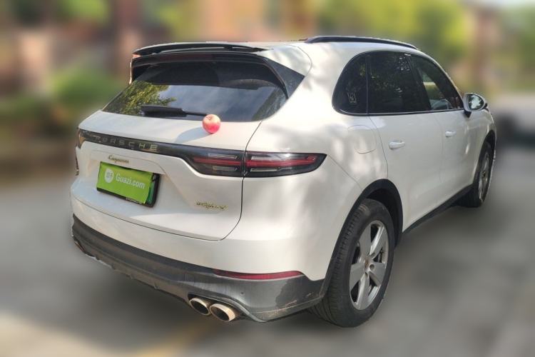Used Porsche Cayenne E-Hybrid 2019 Cayenne E-Hybrid 2.0T Rear Right 45 Deg