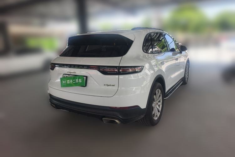 Used Porsche Cayenne E-Hybrid 2019 Cayenne E-Hybrid 2.0T Rear Right 45 Deg