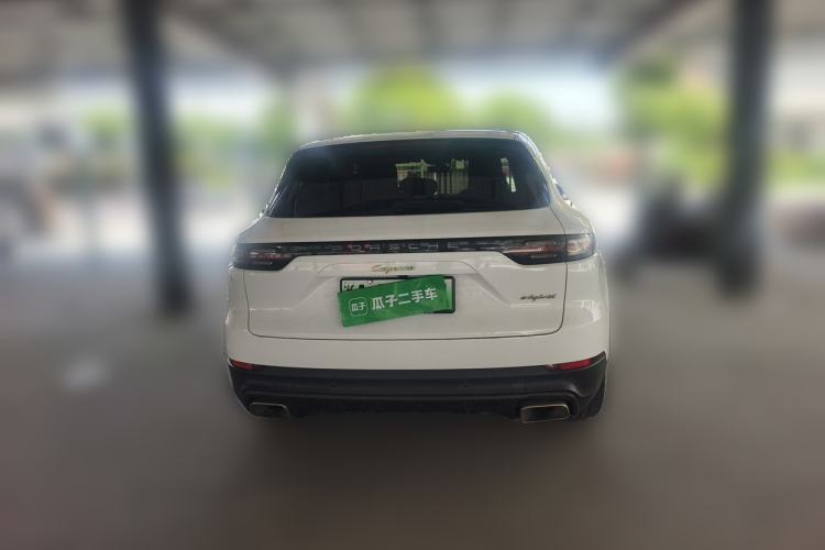 Used Porsche Cayenne E-Hybrid 2019 Cayenne E-Hybrid 2.0T Rear