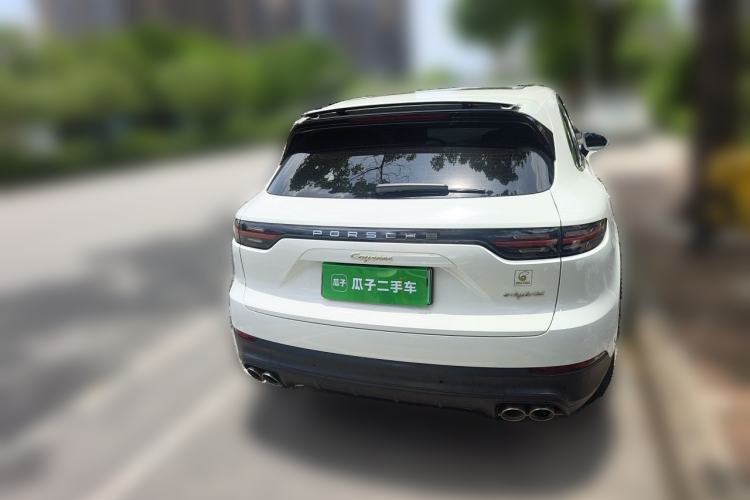 Used Porsche Cayenne E-Hybrid 2019 Cayenne E-Hybrid 2.0T Rear
