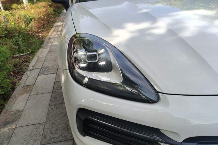 Used Porsche Cayenne E-Hybrid 2019 Cayenne E-Hybrid 2.0T Right Front Headlight