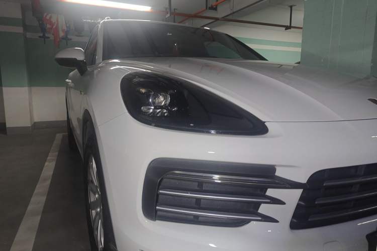 Used Porsche Cayenne E-Hybrid 2019 Cayenne E-Hybrid 2.0T Right Front Headlight