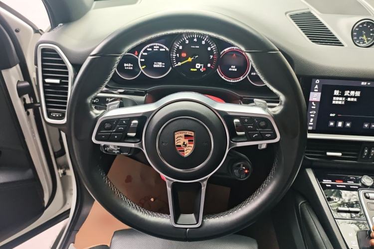 Used Porsche Cayenne E-Hybrid 2019 Cayenne E-Hybrid 2.0T Steering Wheel
