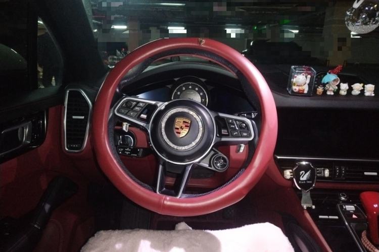 Used Porsche Cayenne E-Hybrid 2019 Cayenne E-Hybrid 2.0T Steering Wheel