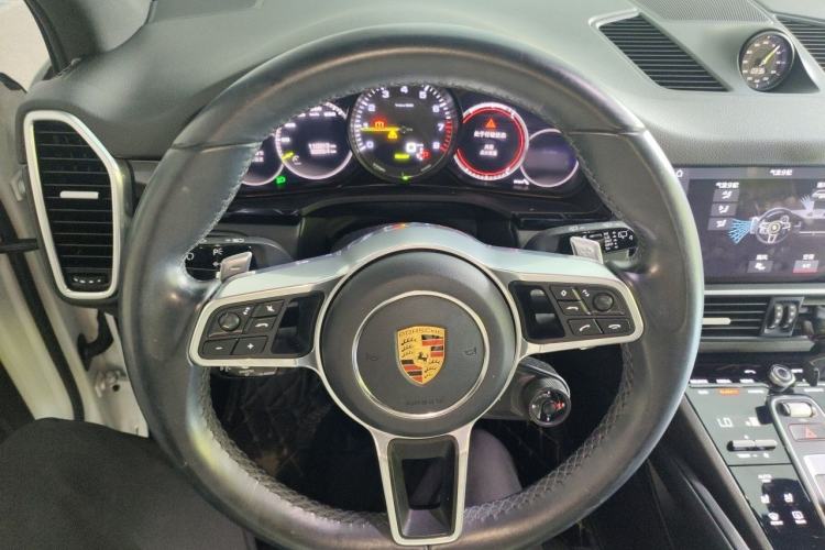 Used Porsche Cayenne E-Hybrid 2019 Cayenne E-Hybrid 2.0T Steering Wheel