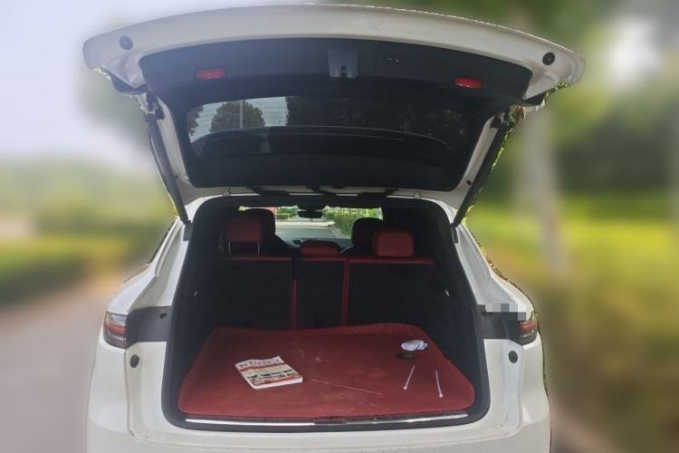 Used Porsche Cayenne E-Hybrid 2019 Cayenne E-Hybrid 2.0T Trunk