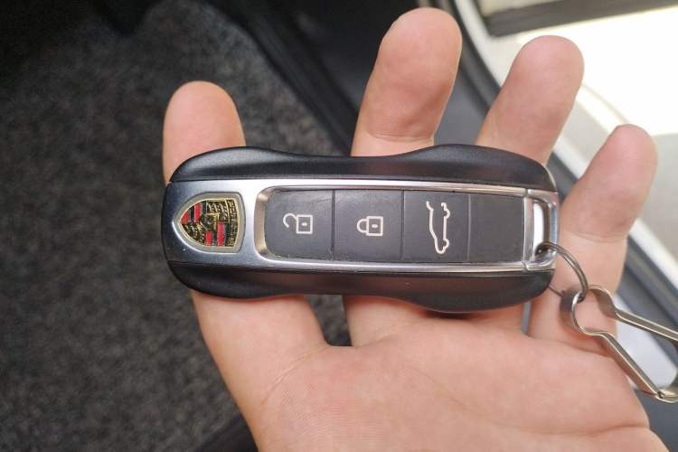 Used Porsche Cayenne E-Hybrid 2019 Cayenne E-Hybrid 2.0T Vehicle Key