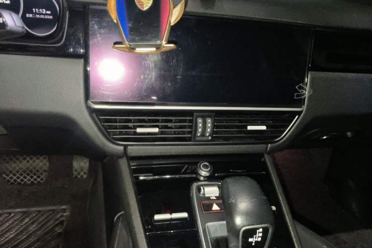 Used Porsche Cayenne E-Hybrid 2020 Cayenne E-Hybrid 2.0T Audio And AC Panel