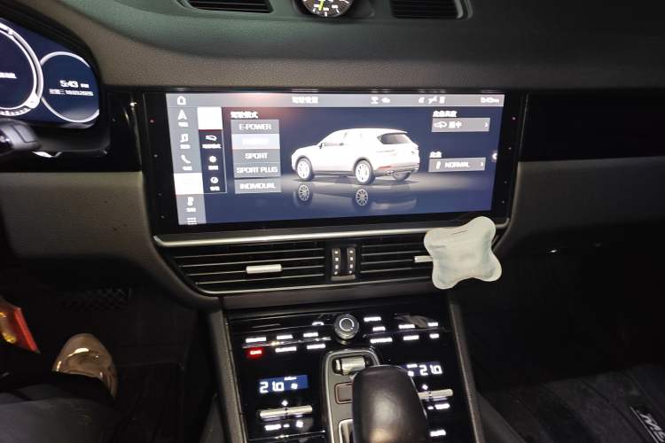 Used Porsche Cayenne E-Hybrid 2020 Cayenne E-Hybrid 2.0T Audio And AC Panel