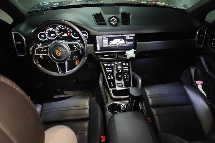 Used Porsche Cayenne E-Hybrid 2020 Cayenne E-Hybrid 2.0T Center Console