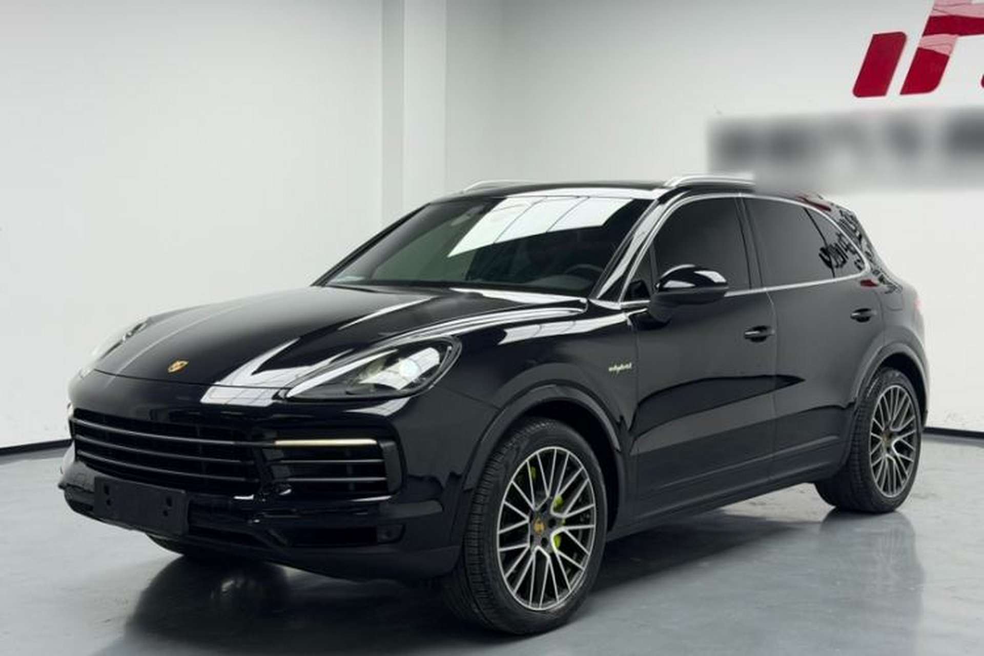 Used Porsche Cayenne E-Hybrid 2020 Cayenne E-Hybrid 2.0T Front Left 45 Deg