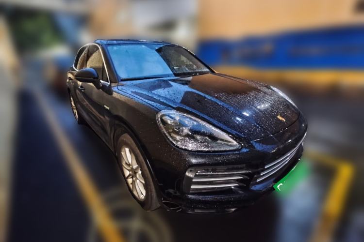 Used Porsche Cayenne E-Hybrid 2020 Cayenne E-Hybrid 2.0T Front Right 45 Deg