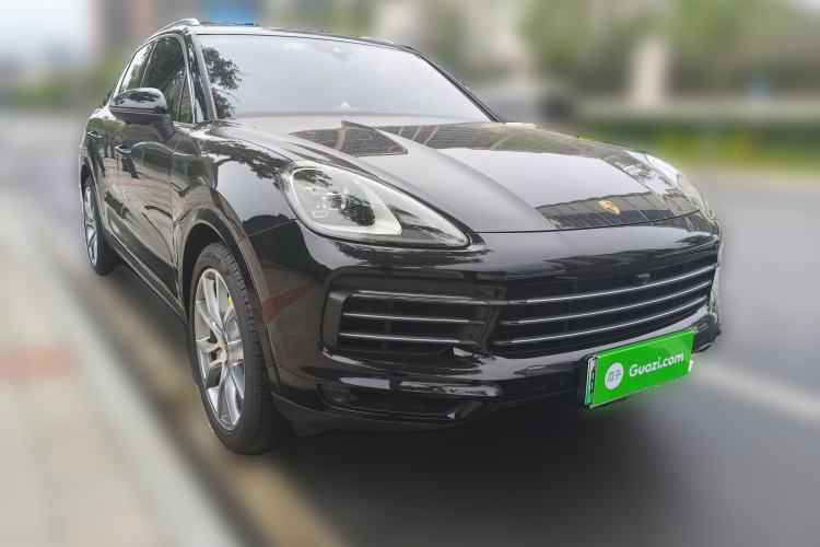 Used Porsche Cayenne E-Hybrid 2020 Cayenne E-Hybrid 2.0T Front Right 45 Deg