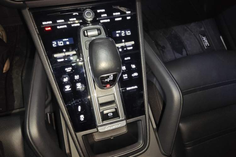 Used Porsche Cayenne E-Hybrid 2020 Cayenne E-Hybrid 2.0T Gear Lever