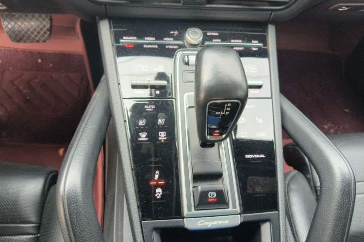 Used Porsche Cayenne E-Hybrid 2020 Cayenne E-Hybrid 2.0T Gear Lever