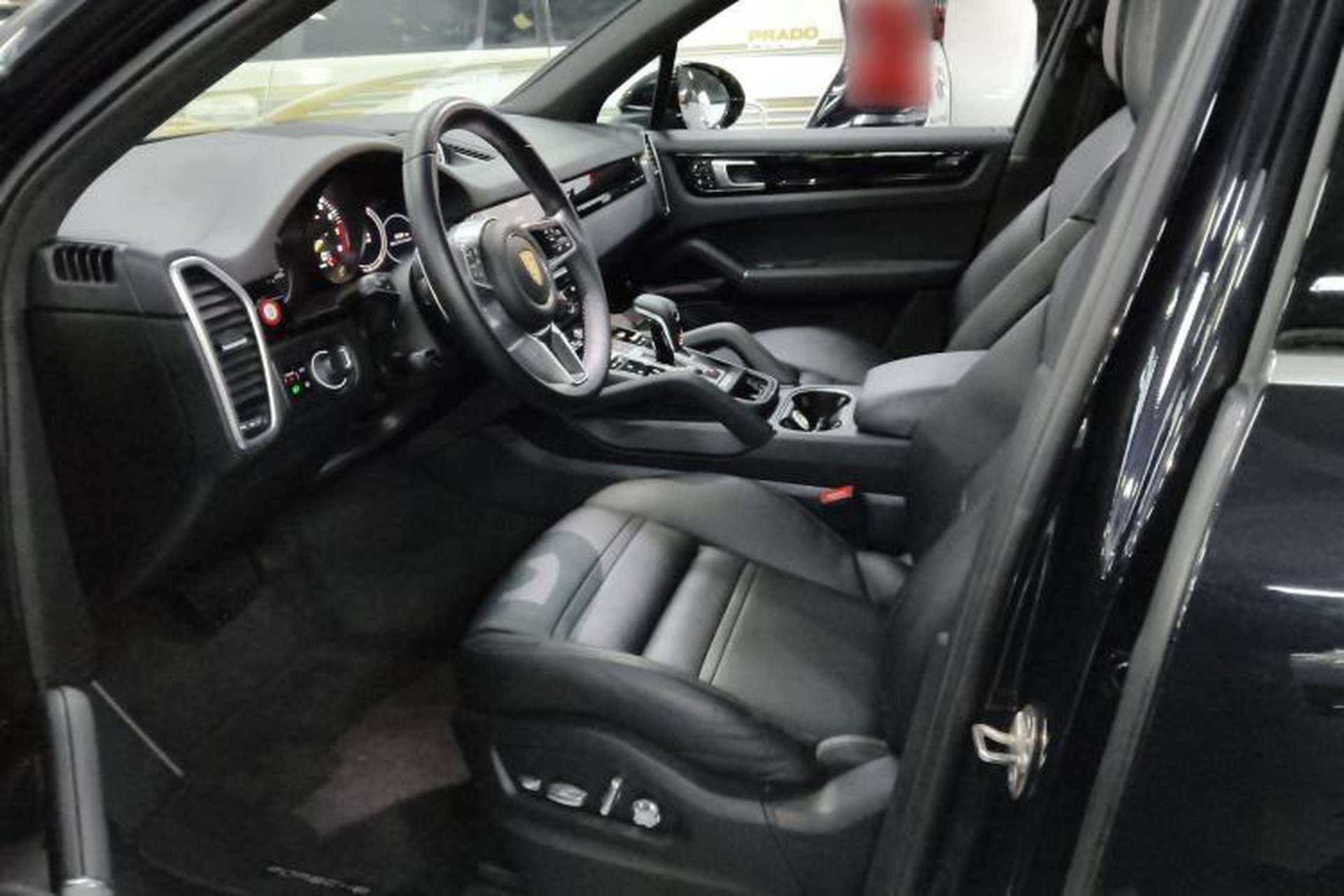 Used Porsche Cayenne E-Hybrid 2020 Cayenne E-Hybrid 2.0T Left Front Seat