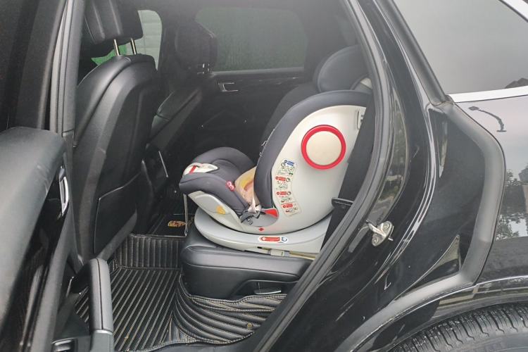 Used Porsche Cayenne E-Hybrid 2020 Cayenne E-Hybrid 2.0T Left Rear Seat