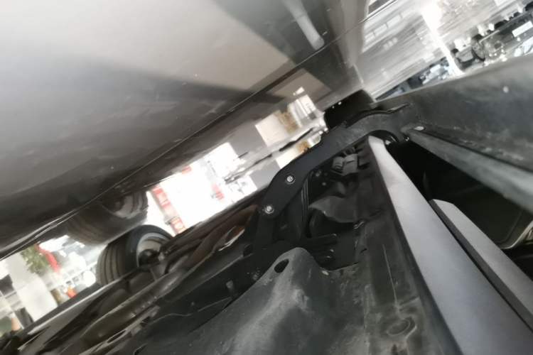 Used Porsche Cayenne E-Hybrid 2020 Cayenne E-Hybrid 2.0T Left Side Sill
