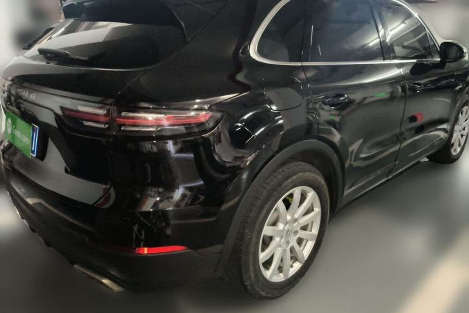 Used Porsche Cayenne E-Hybrid 2020 Cayenne E-Hybrid 2.0T Rear Right 45 Deg