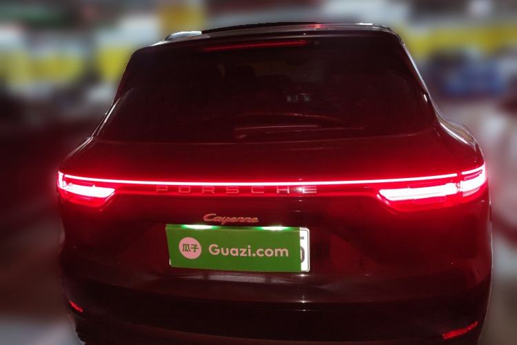 Used Porsche Cayenne E-Hybrid 2020 Cayenne E-Hybrid 2.0T Rear