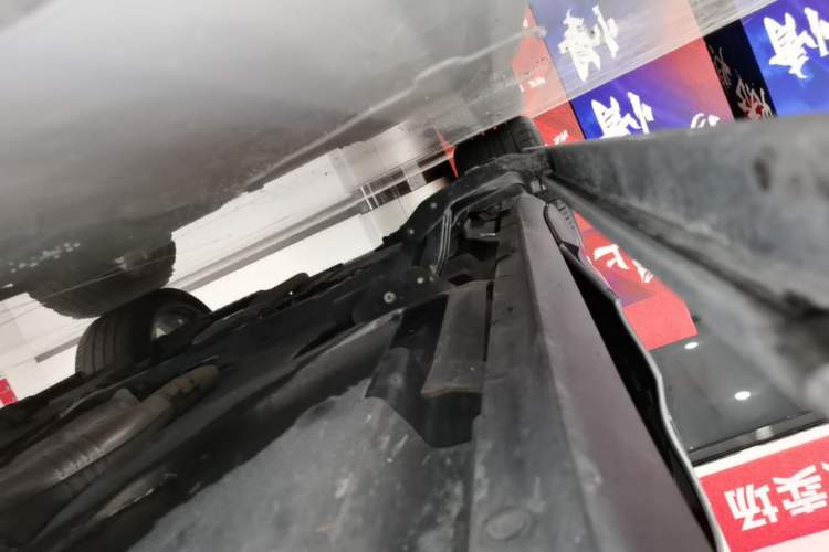 Used Porsche Cayenne E-Hybrid 2020 Cayenne E-Hybrid 2.0T Right Side Sill