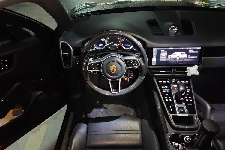 Used Porsche Cayenne E-Hybrid 2020 Cayenne E-Hybrid 2.0T Steering Wheel