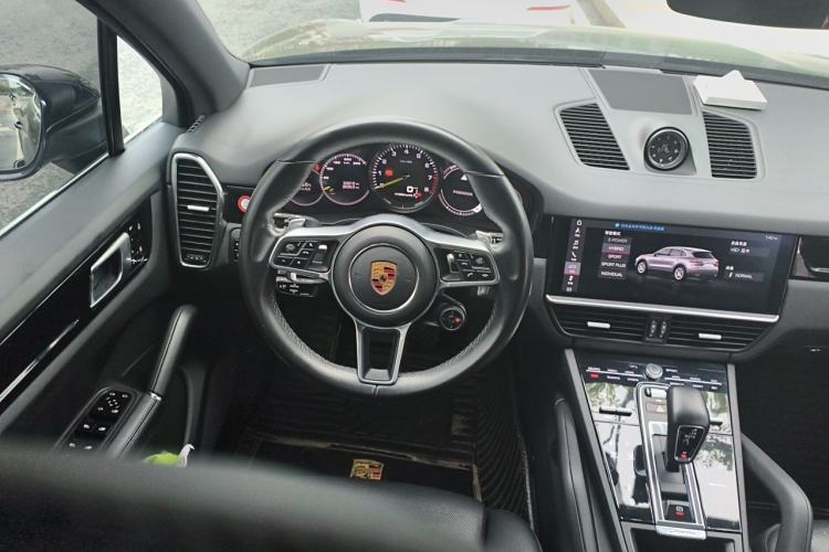 Used Porsche Cayenne E-Hybrid 2020 Cayenne E-Hybrid 2.0T Steering Wheel