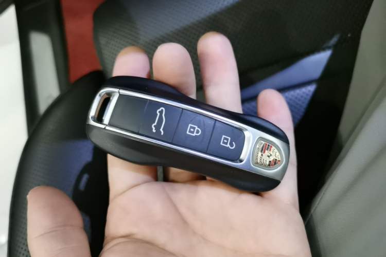Used Porsche Cayenne E-Hybrid 2020 Cayenne E-Hybrid 2.0T Vehicle Key