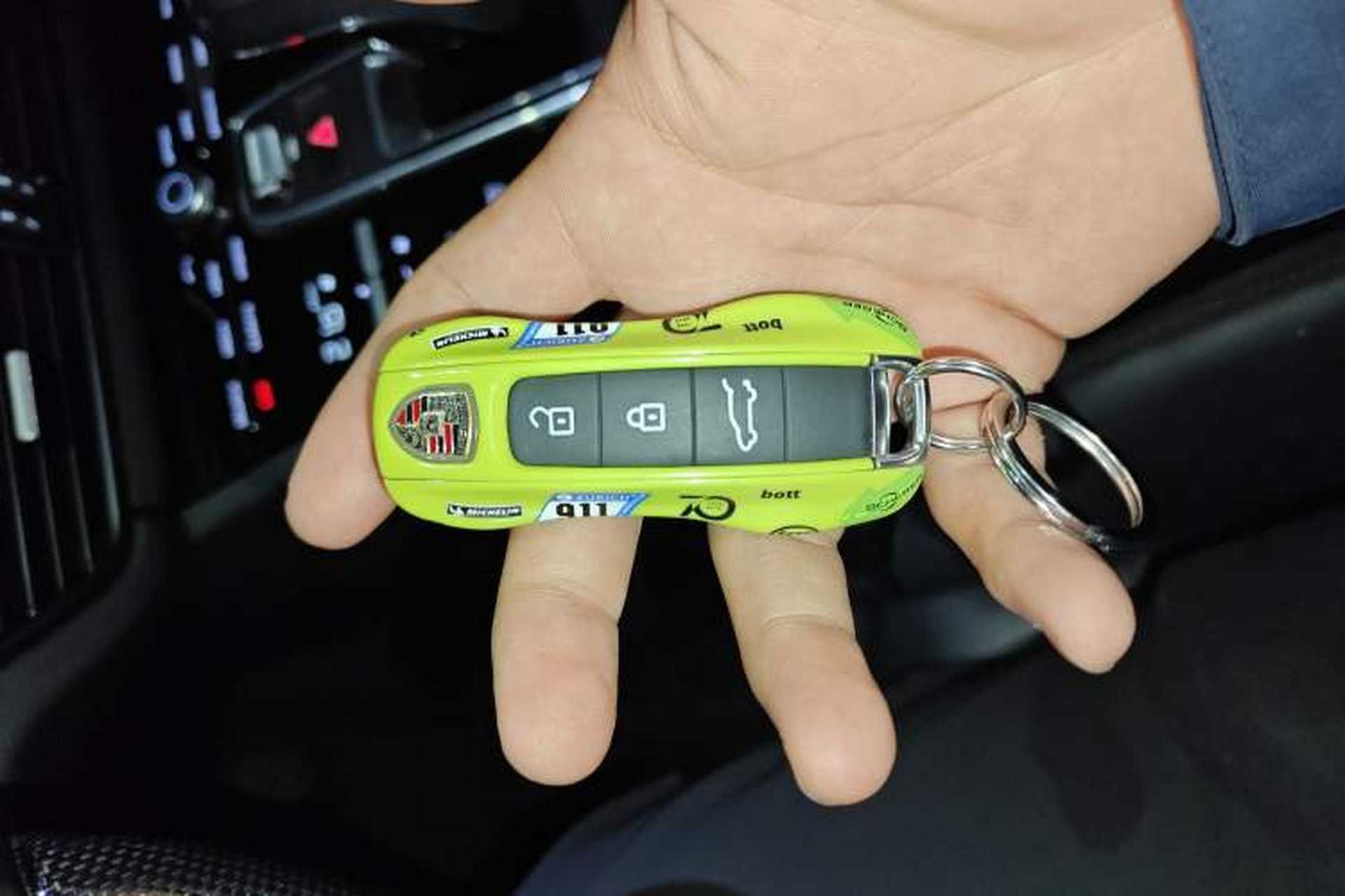 Used Porsche Cayenne E-Hybrid 2020 Cayenne E-Hybrid 2.0T Vehicle Key