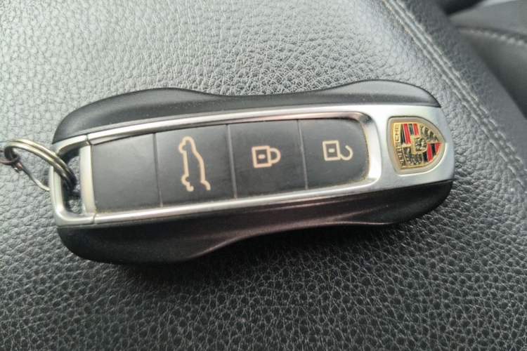 Used Porsche Cayenne E-Hybrid 2020 Cayenne E-Hybrid 2.0T Vehicle Key