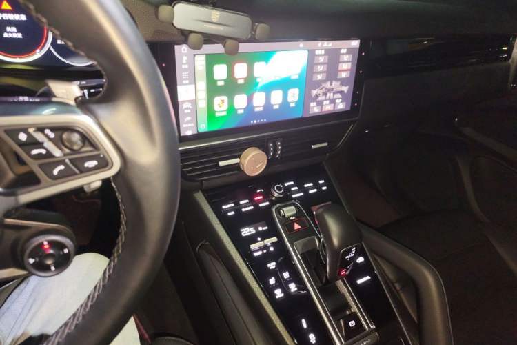 Used Porsche Cayenne E-Hybrid 2020 Cayenne E-Hybrid 2.0T Audio And AC Panel