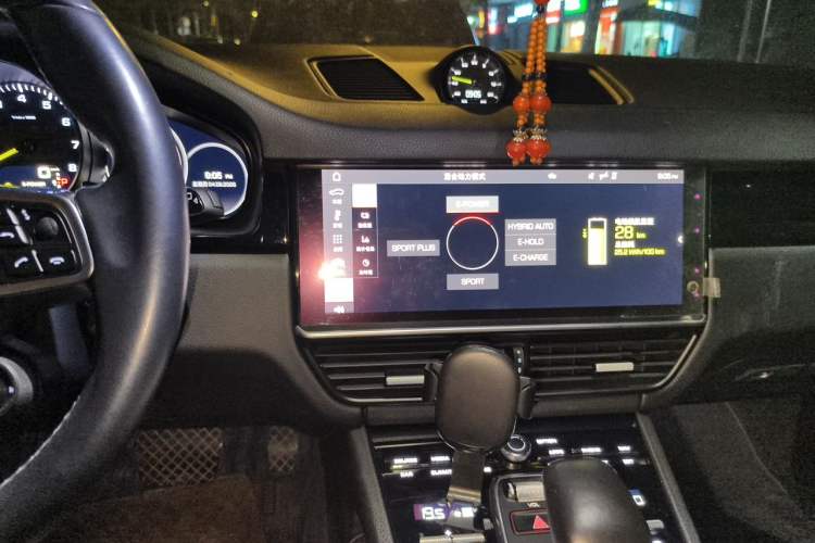 Used Porsche Cayenne E-Hybrid 2020 Cayenne E-Hybrid 2.0T Audio And AC Panel