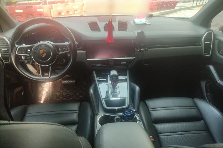 Used Porsche Cayenne E-Hybrid 2020 Cayenne E-Hybrid 2.0T Center Console