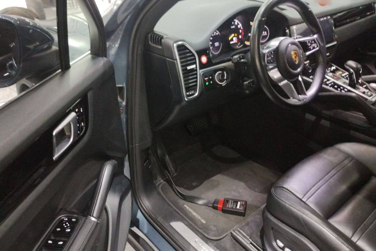 Used Porsche Cayenne E-Hybrid 2020 Cayenne E-Hybrid 2.0T Driver Seat
