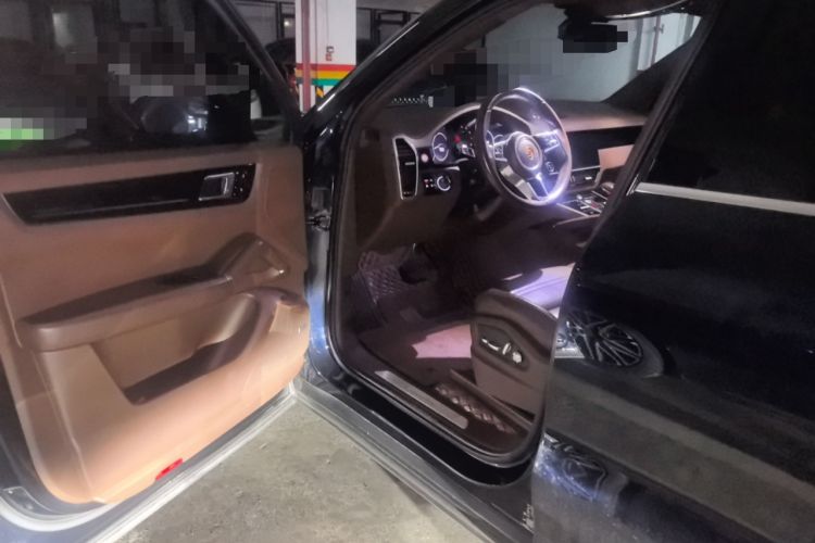 Used Porsche Cayenne E-Hybrid 2020 Cayenne E-Hybrid 2.0T Driver Seat