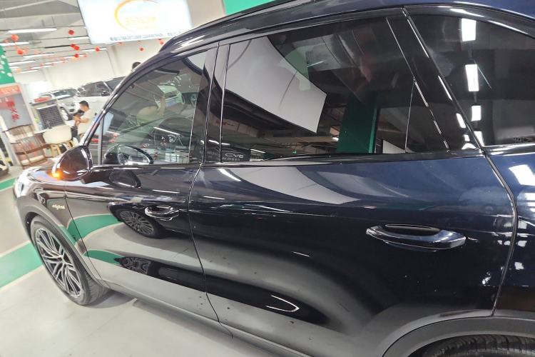 Used Porsche Cayenne E-Hybrid 2020 Cayenne E-Hybrid 2.0T Exterior 3