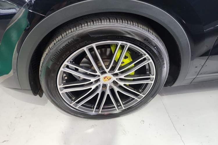 Used Porsche Cayenne E-Hybrid 2020 Cayenne E-Hybrid 2.0T Exterior 7