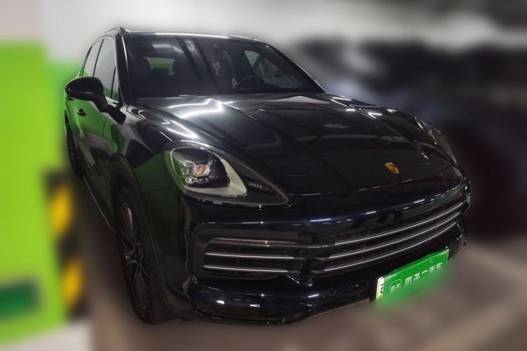 Used Porsche Cayenne E-Hybrid 2020 Cayenne E-Hybrid 2.0T Front Right 45 Deg