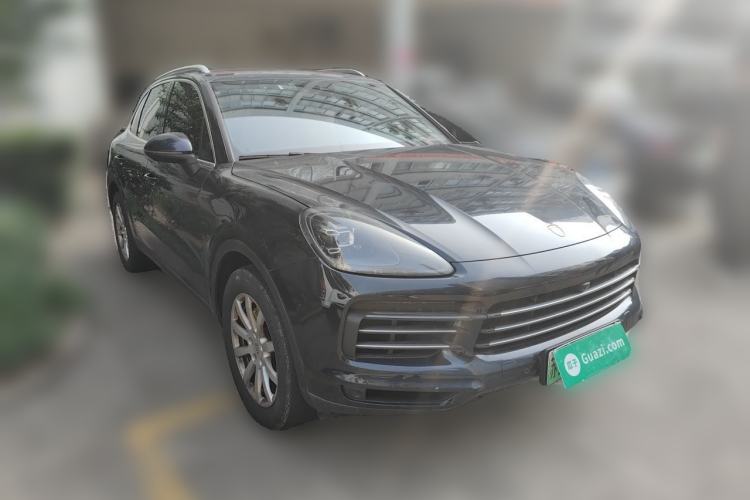Used Porsche Cayenne E-Hybrid 2020 Cayenne E-Hybrid 2.0T Front Right 45 Deg